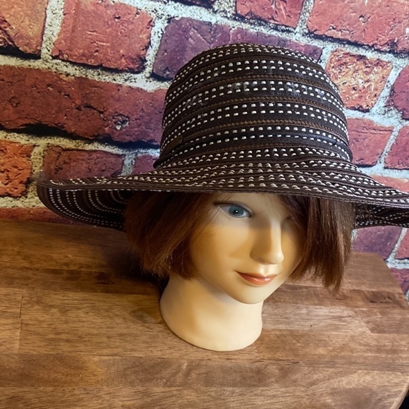 Sun & Sand Brown Neutral Sun Hat - Picture 4 of 9